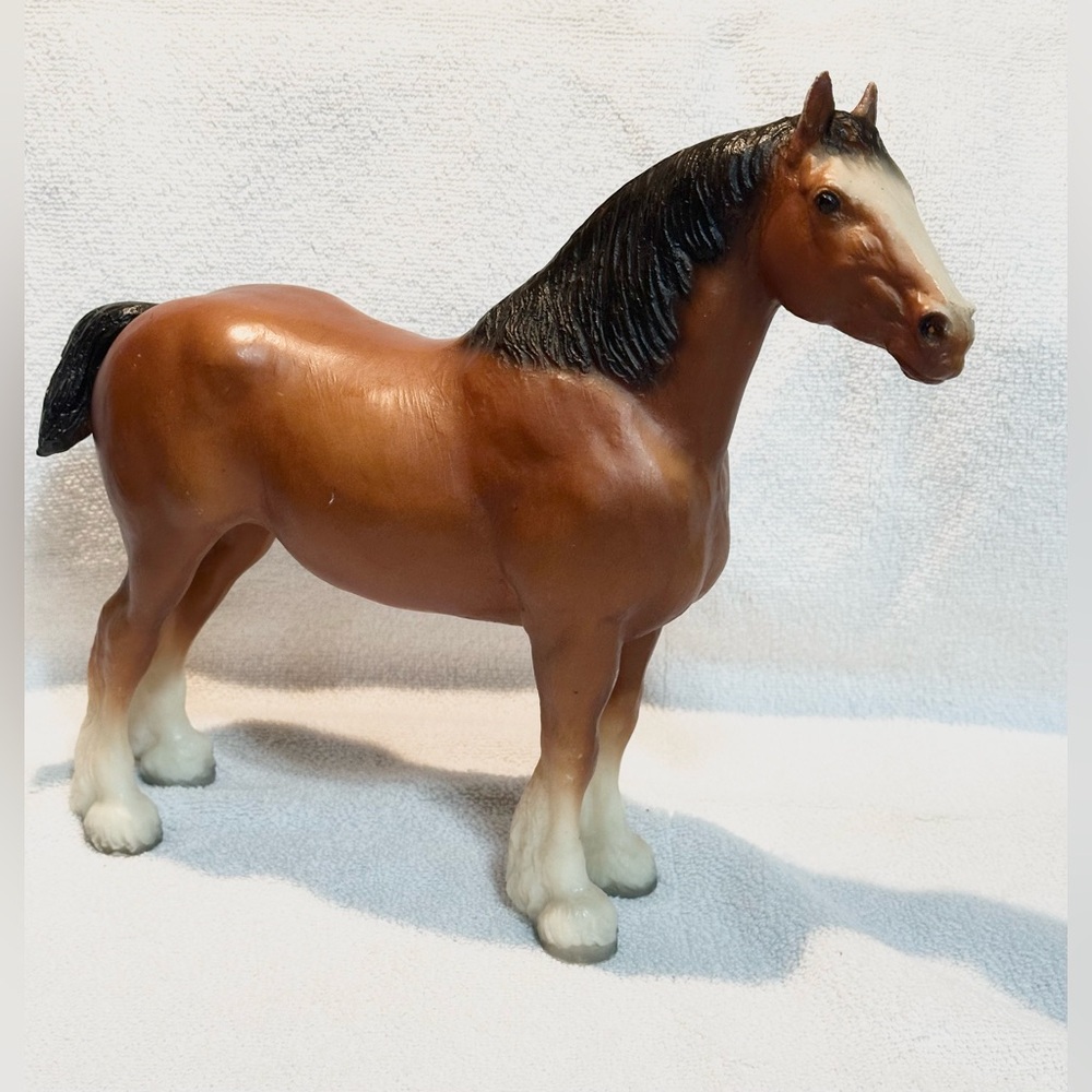 Breyer horse traditional chestnut Clydesdale mare #825